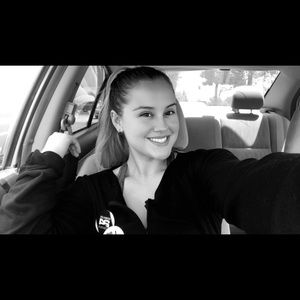 Meet your Posher, Skylar